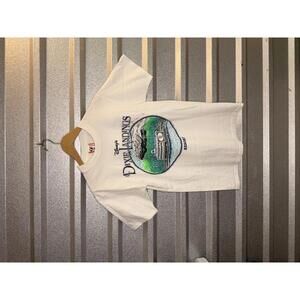 Vintage Disney's Dixie Landings Resort Graphic Tee M